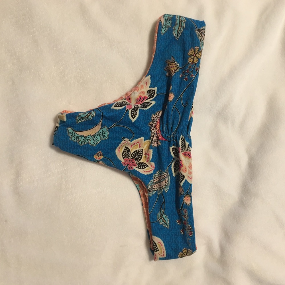 REVERSIBLE BIKINI BOTTOMS